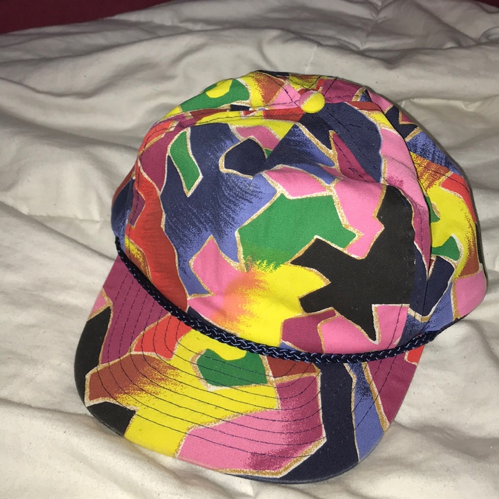 Retro trucker hat neon